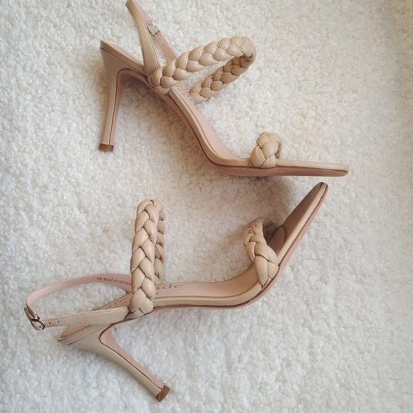 Kate Spade beige ‘Saffron’ heeled sandals. Size 10B - Picture 9 of 13